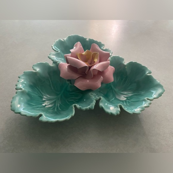 Vintage Enchanto candy dish turquoise leaves (cabbage?) and pink rose - Picture 1 of 16